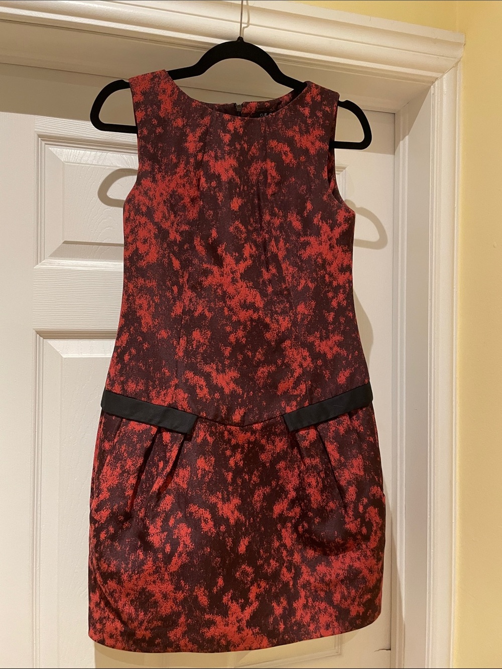 Cue In The City Drop-Waist Jacquard Tulip Dress Preppy Urban Sz 4-6